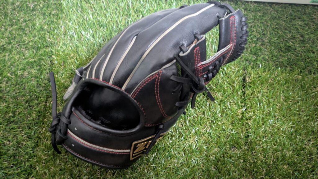 ZETTネオステイタス　軟式内野手用グラブ　brgb31920