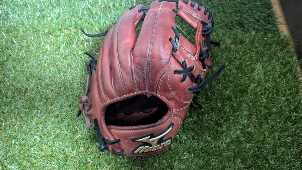 ミズノグローバルエリート　軟式内野手用グラブ　Hウェブ